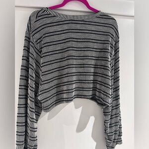 Le Lis, women’s soft crop sweater, black and white striped, fits size large